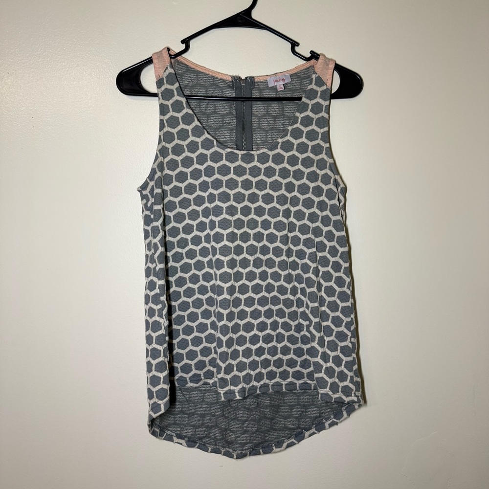 Pixley Women’s Gray and Cream Geometric Tank Top